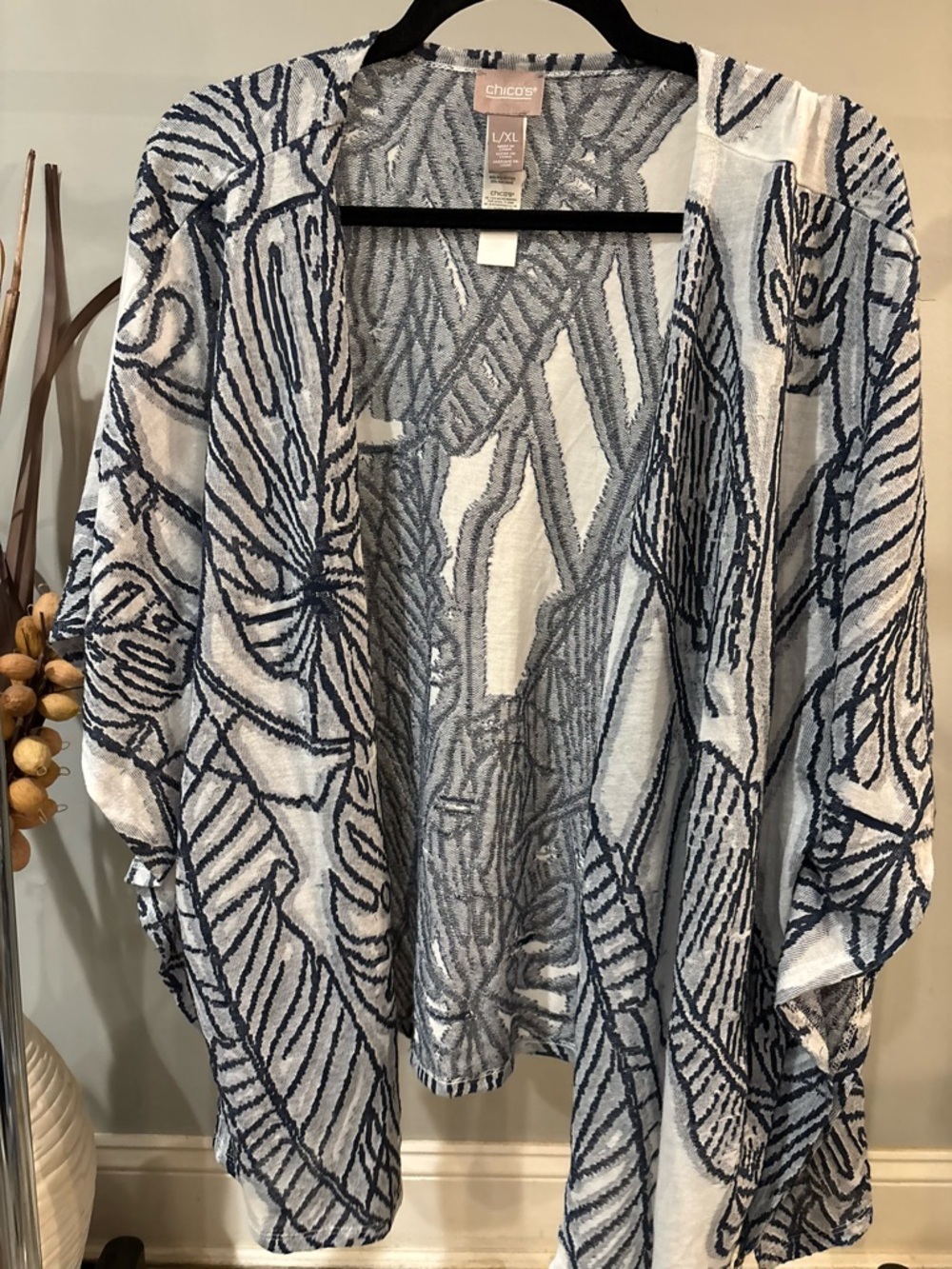 Chico’s Navy Blue White Palm Leaf Kimono Cardigan L/XL Open Front Cocoon